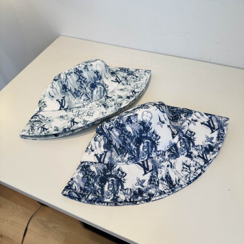 LV Hat 060105